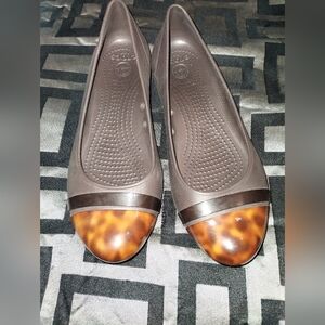 Crocs Dress Shoe Tortoise Brown Toe Slip In 8 wide